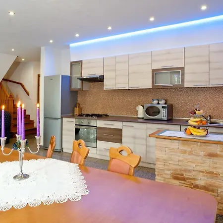 Agro Breza Dom Z Kominkiem 80 Metrow Od Jeziora - Sauna, Balia Ogrodowa * Lipusz