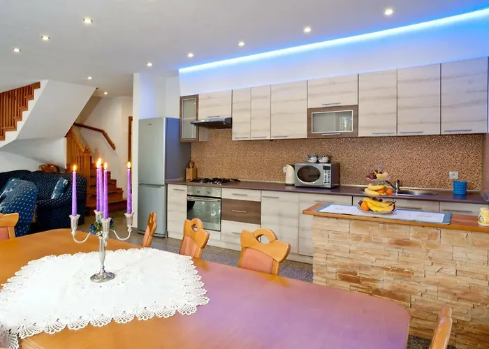 Agro Breza Dom Z Kominkiem 80 Metrow Od Jeziora - Sauna, Balia Ogrodowa * Lipusz