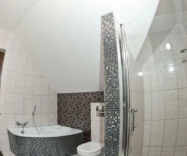 Agro Breza Dom Z Kominkiem 80 Metrow Od Jeziora - Sauna, Balia Ogrodowa Lipusz